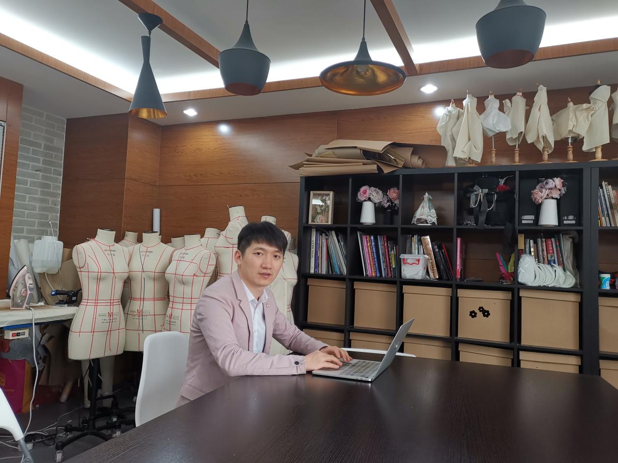 5.陕西省侨联+刘凯旋+工作照