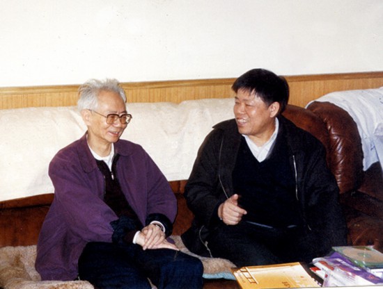 2002年，谭谈京城拜访沈鹏.jpg